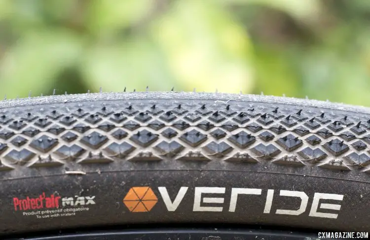 The Hutchinson Overide tubeless gravel tire comes in two widths: 38 and 35mm, but both share the same tread pattern, with increasing knob size and heights towards the shoulder, for cornering bite. © Cyclocross Magazine