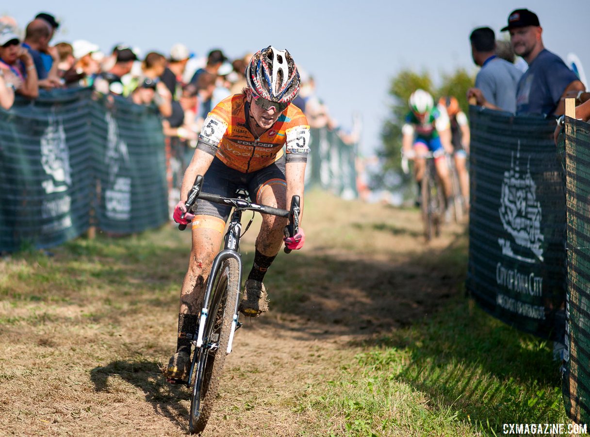 Amanda Miller descends Mt. Krumpit. 2016 Jingle Cross Day 1, Elite Women. © A. Yee / Cyclocross Magazine
