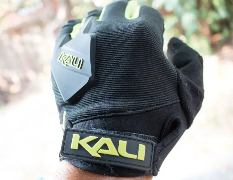 Kali Protectives Venture Gloves offer more hand protection than minimalist gloves, but don't feel bulky. A velcro closure makes for an easy on/off. © Cyclocross Magazine