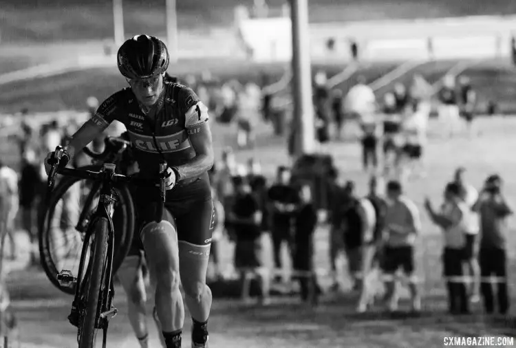 Katerina Nash (Clif Bar) runs away to a fifth CrossVegas title. 2017 CrossVegas, Elite Women. © A. Yee / Cyclocross Magazine