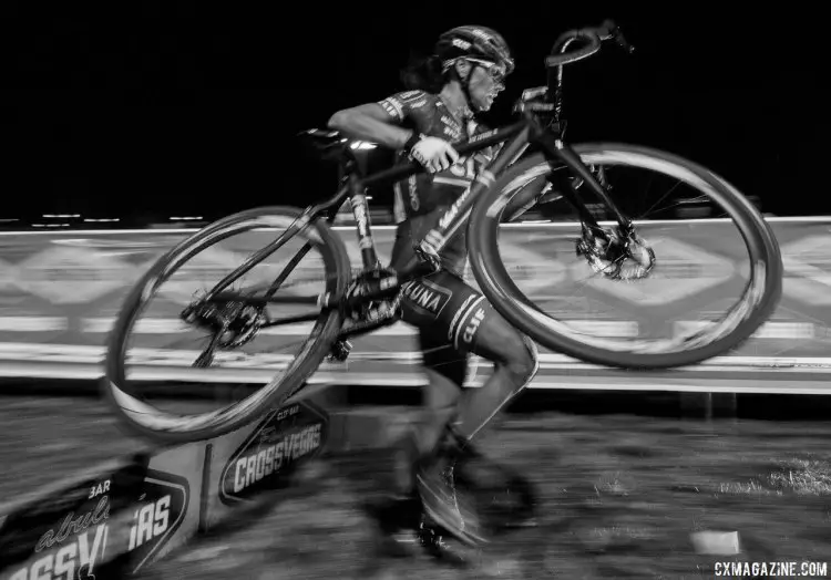 Katerina Nash (Clif Bar) runs away to a fifth CrossVegas title. 2017 CrossVegas, Elite Women. © A. Yee / Cyclocross Magazine