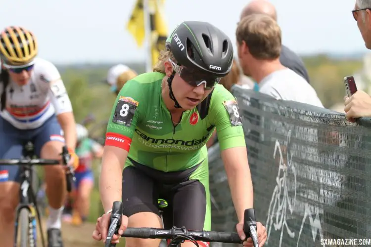 Emma White crests Mt. Krumpit, finishing 11th as the first U23 rider, taking the lead in the 2017-18 World Cup standings. Photo by David Mable/Cyclocross Magazine.