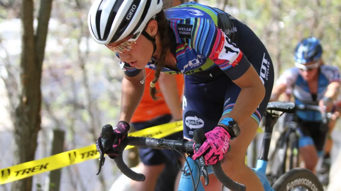 Cresting Junkyard Hill, Sophia Gomez Villafane powers over the top to quickly get up to speed during Friday's C2 race at the Trek CX Cup. © D. Mable / cxmagazine.com