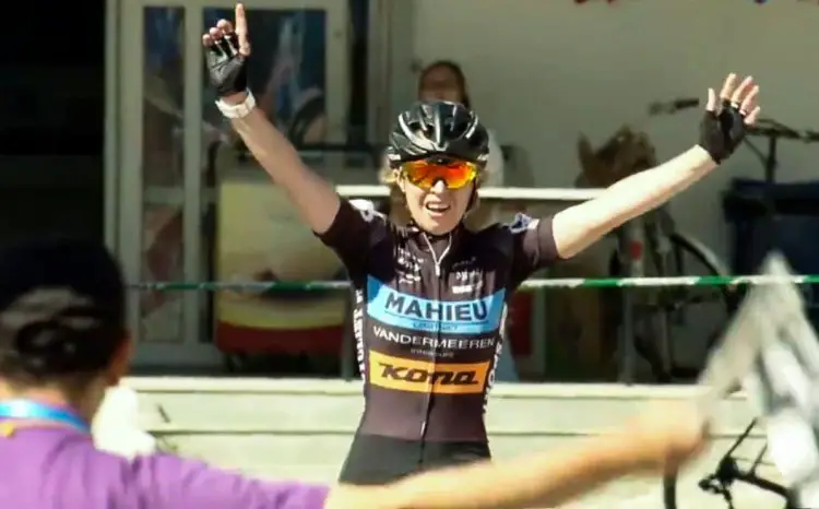 Joyce Vanderbeken makes it 2 for 2 t Yanqing Station. Qiansen Trophy Cyclocross Race #2. 