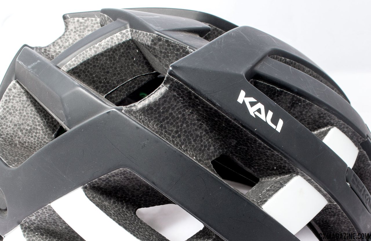 Kali Protectives Interceptor helmet utilizes the company's latest technology, Nano Fusion, that relies on both multiple densities of EPS foam with self-healing acrylic and carbon nanotubes to absorb and dissipate energy. Does it work? Thankfully we haven't found out yet. © Cyclocross Magazine