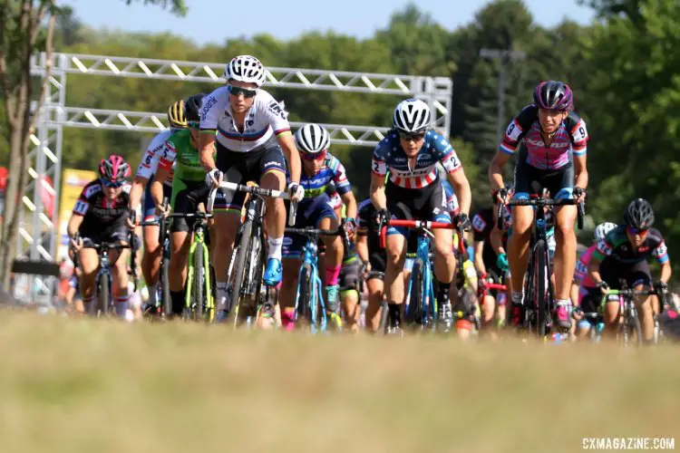 Sanne Cant, Katie Compton and Helen Wyman lead the race into the first corner of Friday's C2 Trek CX Cup. ©D. Mable / cxmagazine.com