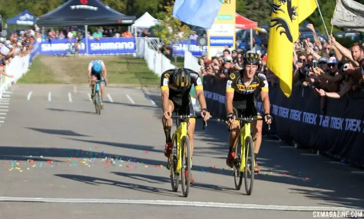 Corne van Kessel and Daan Soete finish 2-3 at the 2017 World Cup Waterloo. Elite Men. © D. Mable / Cyclocross Magazine