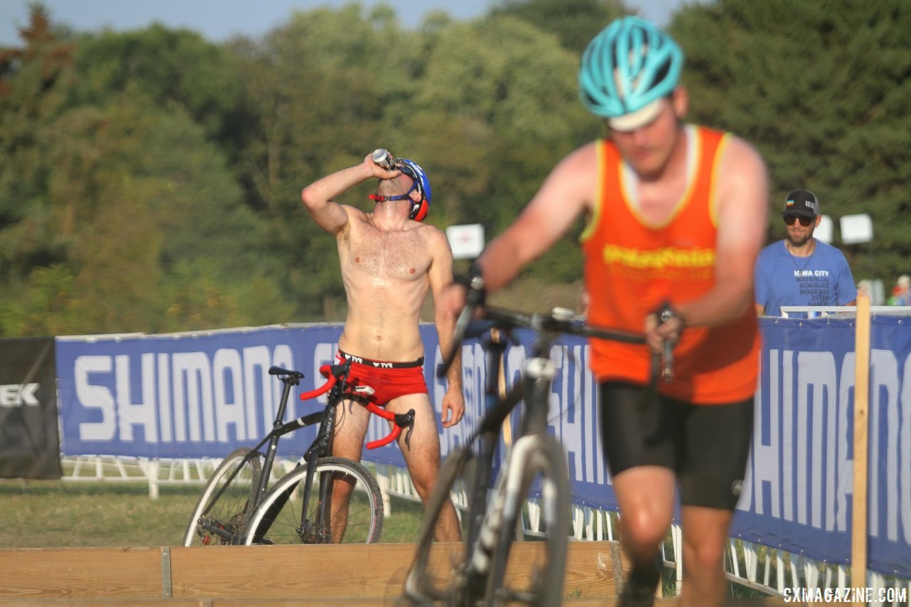 The 2017 Legends race brought out some interesting characters. 2017 World Cup Waterloo Legends Race. © D. Mable / Cyclocross Magazine