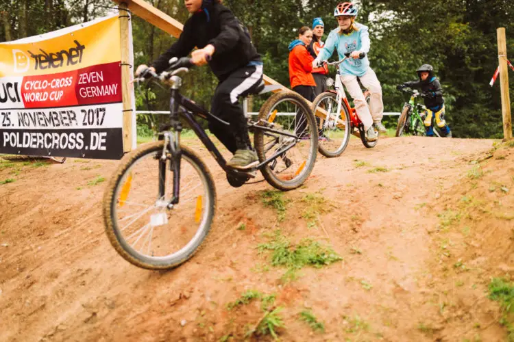 It was run what ya brung at Cyclocross-Fest. One of the goals of the park is get as many people involved in cyclocross as possible. 2017 Cyclocross-Fest at Cyclocross-Land, Hamburg, Germany © Tobias Lang