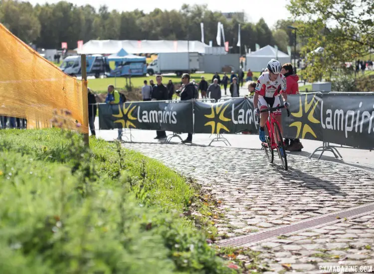 U23 World Champ Annemarie Worst takes a flier early on at the 2017 Cyclocross Superprestige Niels Albert, Race #3 - Boom, BEL © Balint Hamvas / Cyclocross Magazine