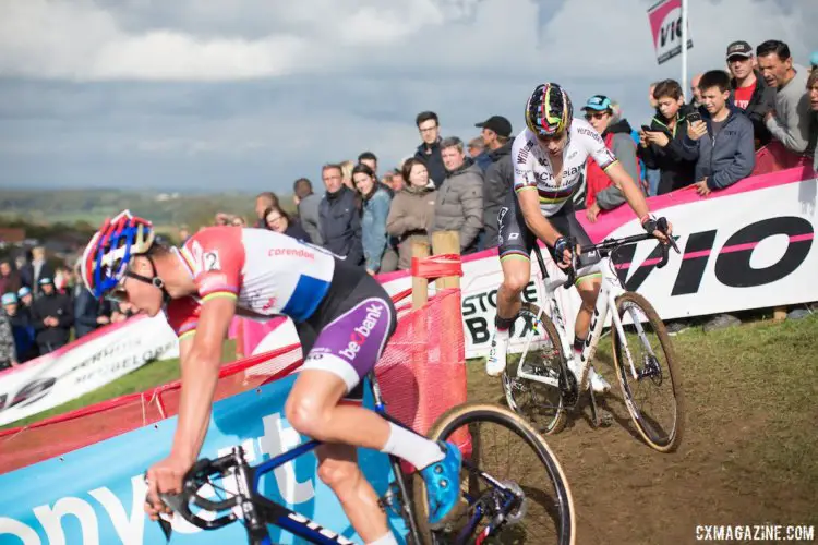 Van Aert and Van der Poel battled in the midpart of the race and at the end. 2017 Cyclocross DVV Verzekeringen Trofee #1 - GP Mario De Clercq © B. Hamvas / Cyclocross Magazine