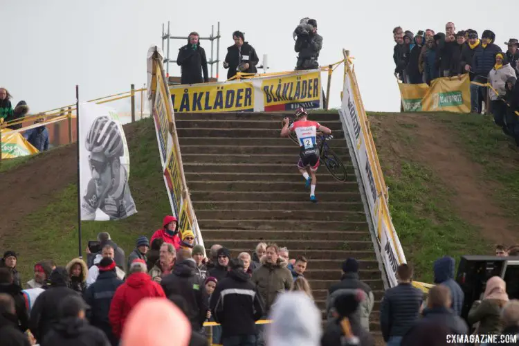 Mathieu van der Poel again ran away from the field at the 2017 Superprestige Ruddervoorde. © B. Hamvas / Cyclocross Magazine