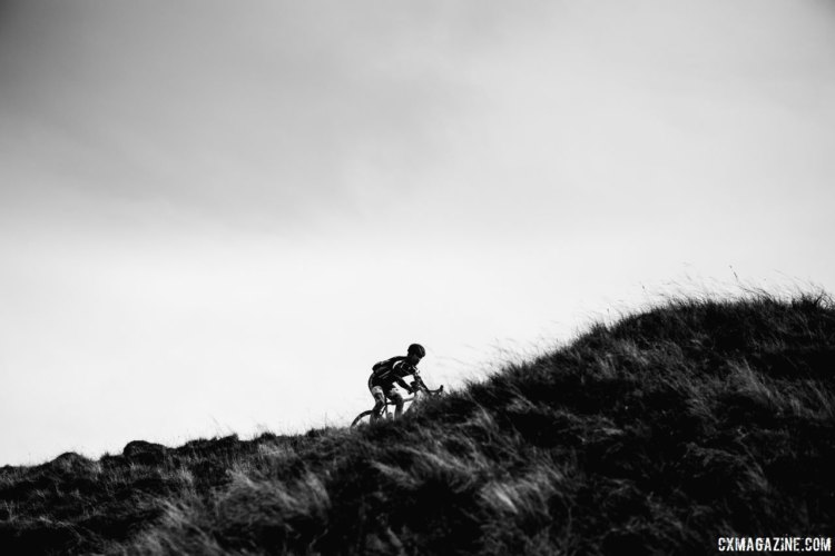 A rider spends some time solo. 2017 Three Peaks Cyclocross. © D. Monaghan / Cyclocross Magazine