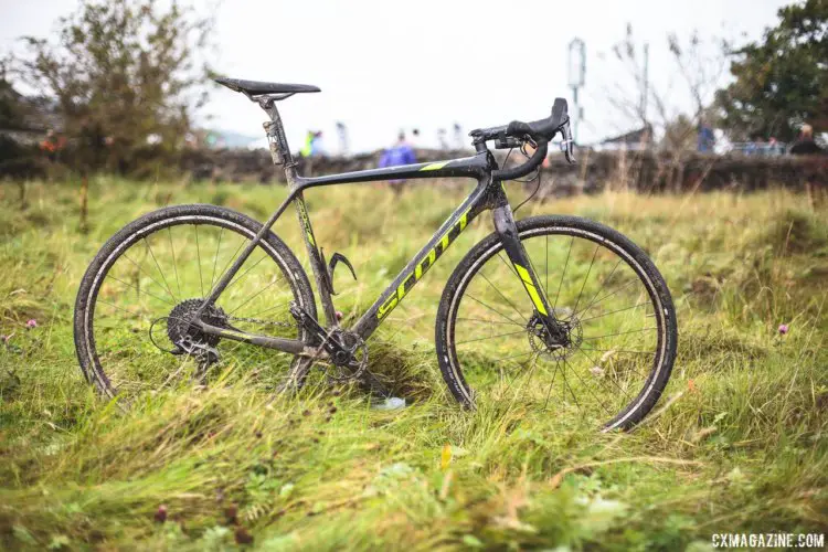 Both winners rode Scott Addicts. Men's winner Paul Oldham's is shown here. 2017 Three Peaks Cyclocross. © D. Monaghan / Cyclocross Magazine