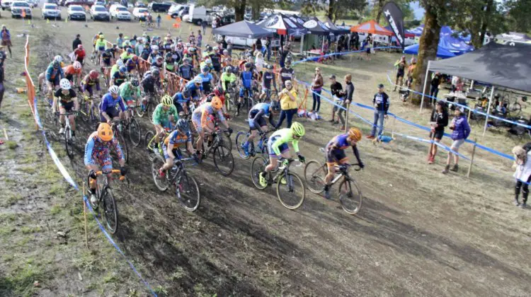 Elite Men's whistle just blew. CX Crusade Cascade Locks. Photo M. Estes