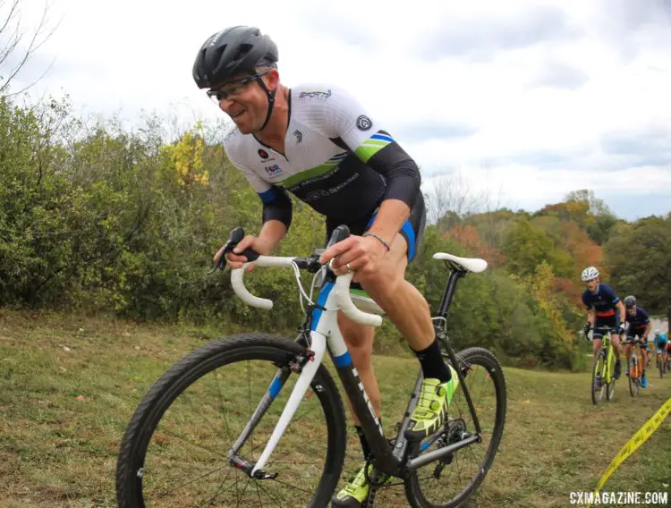 Al Krueger (Linear Sport) powers up the Kill'n Hill. 2017 Grafton Pumpkin Cross. © Z. Schuster / Cyclocross Magazine