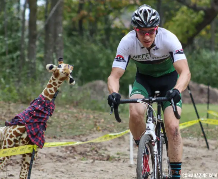 Jason Bleedhorn rides past Jo Vanderaffe. 2017 Grafton Pumpkin Cross. © Z. Schuster / Cyclocross Magazine