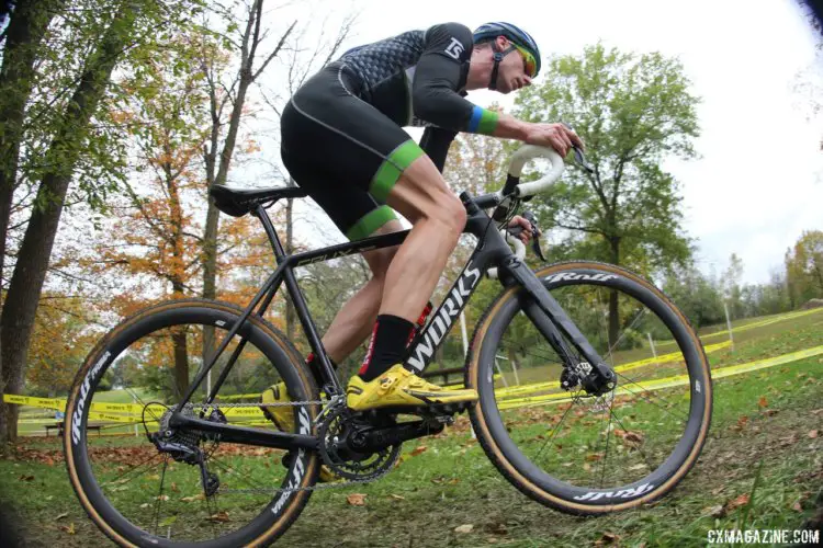 Tristan Schouten accelerates out of a corner en route to winning the Masters 35+ race. 2017 Grafton Pumpkin Cross. © Z. Schuster / Cyclocross Magazine