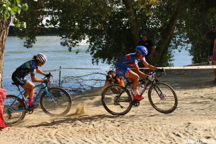 Katerina Nash wins 2017 WSCXGP Day 1. © V. Sama / Cyclocross Magazine