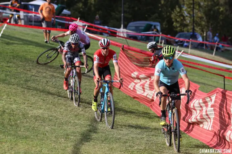 Allen Krughoff led early on on Saturday. Anthony Clark wins 2017 WSCXGP Day 1. © V. Sama / Cyclocross Magazine