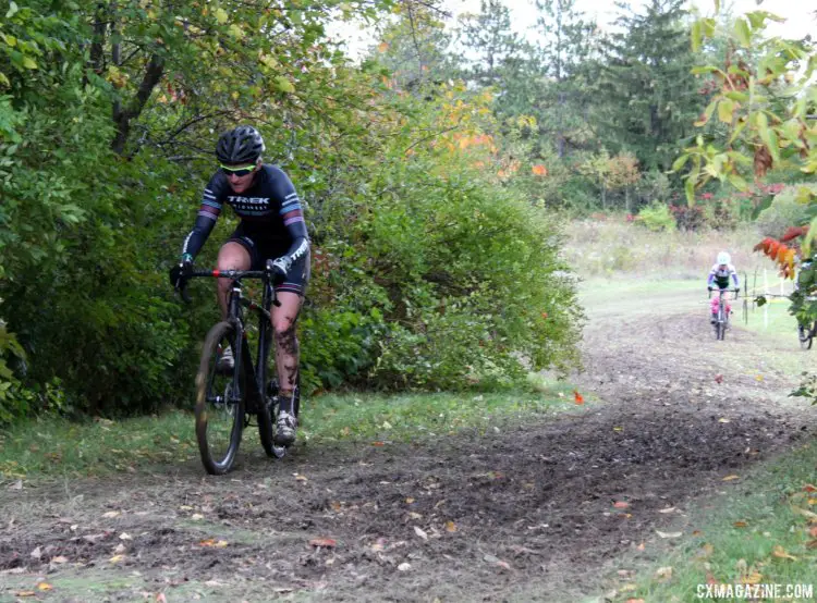 Erin Feldhausen already had a gap after one lap. 2017 Fitcherona Cross Omnium - McGaw Park. © Z. Schuster / Cyclocross Magazine