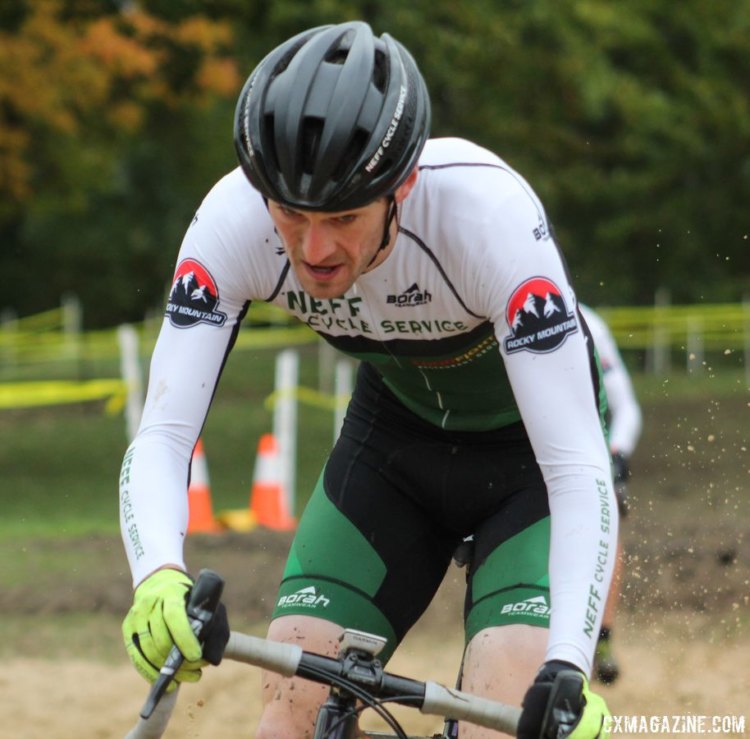 Isaac Neff focuses on getting through the sand. 2017 Fitcherona Cross Omnium - McGaw Park. © Z. Schuster / Cyclocross Magazine