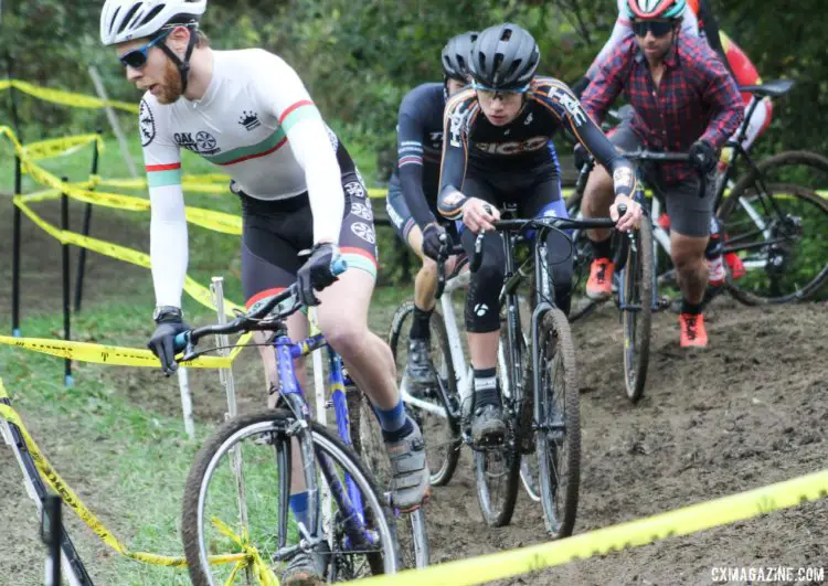 Cat 3 riders sort out an off-camber section. 2017 Fitcherona Cross Omnium - McGaw Park. © Z. Schuster / Cyclocross Magazine