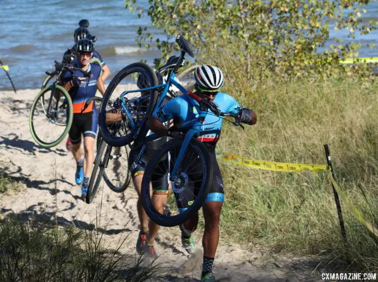 The race provided an opportunity to go to the beach. 2017 Flyover Silver Creek. © Z. Schuster / Cyclocross Magazine