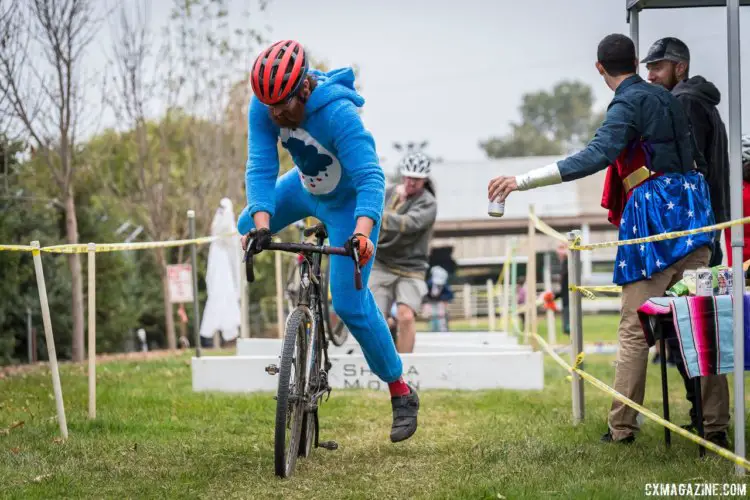 Sad Care Bear remounts. 2017 Surf City Cyclocross © J. Vander Stucken / Cyclocross Magazine