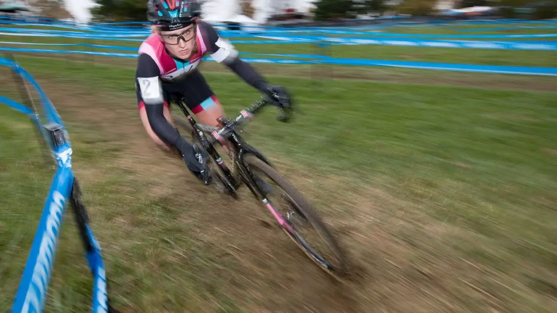Ellen Noble executed her plan to perfection on Sunday with a late, winning attack. Elite Women, 2017 Cincinnati Cyclocross, Day 2, Harbin Park. © Cyclocross Magazine