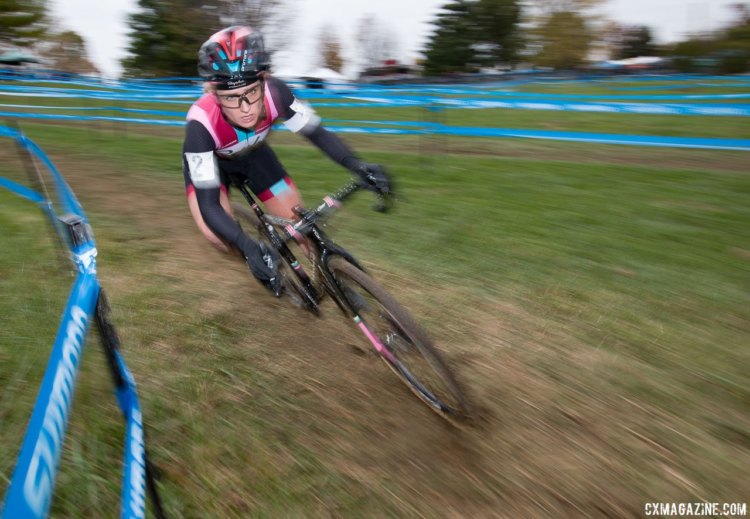 Ellen Noble executed her plan to perfection on Sunday with a late, winning attack. Elite Women, 2017 Cincinnati Cyclocross, Day 2, Harbin Park. © Cyclocross Magazine
