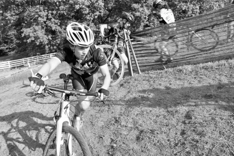 There was incrediable determination and action during the Women's Singlespeed race. CX Crusade 2017 Day Two. Photo Mike Estes