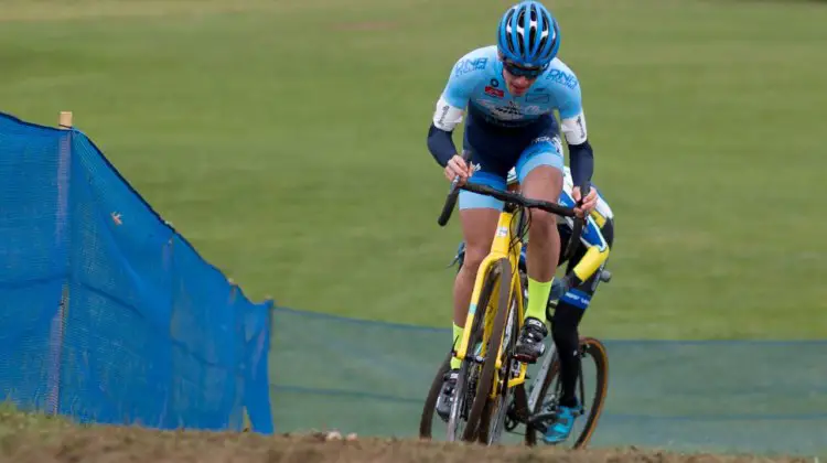 Ben Gomez Villafane felt more at home at Harbin, and showed everyone he would be a contender on the first lap. Junior Men, 2017 Cincinnati Cyclocross, Day 2, Harbin Park. © Cyclocross Magazine