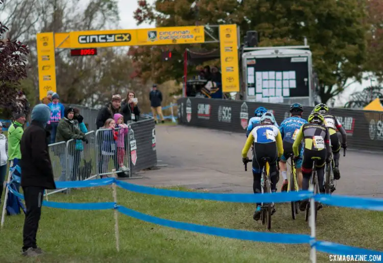 Day 2 brought Gunsalus and Gomez Villafane to the front group to form a final five to contest the final lap. Junior Men, 2017 Cincinnati Cyclocross, Day 2, Harbin Park. © Cyclocross Magazine