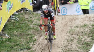 Mountain bike World Champion Yolanda Neff (Kross Racing) gave cyclocross a try at Koksijde. 2017 World Cup Koksijde. © B. Hazen / Cyclocross Magazine