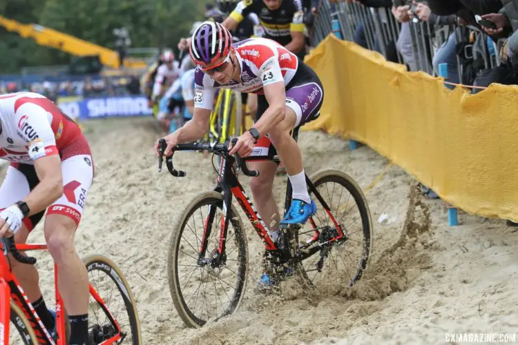 David van der Poel (Beobank-Corendon), like his brother, was feeling strong in the sand. 2017 World Cup Koksijde. © B. Hazen / Cyclocross Magazine