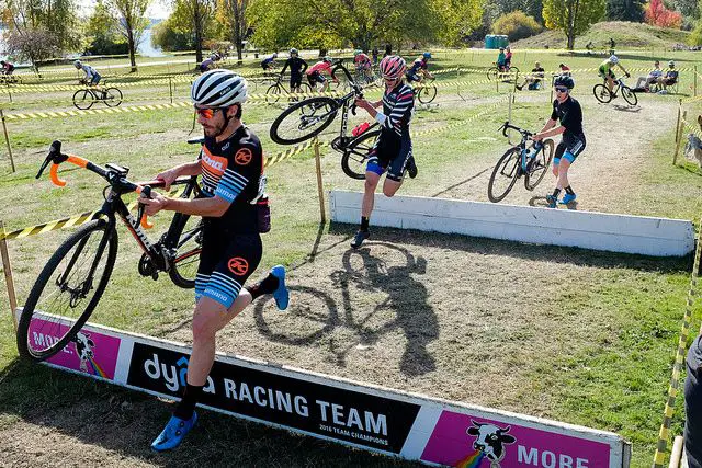 Spencer Paxson, Stephen Ettinger and Steve FIsher battled all race long. MFG Cyclocross #4. photo: G. Crofoot