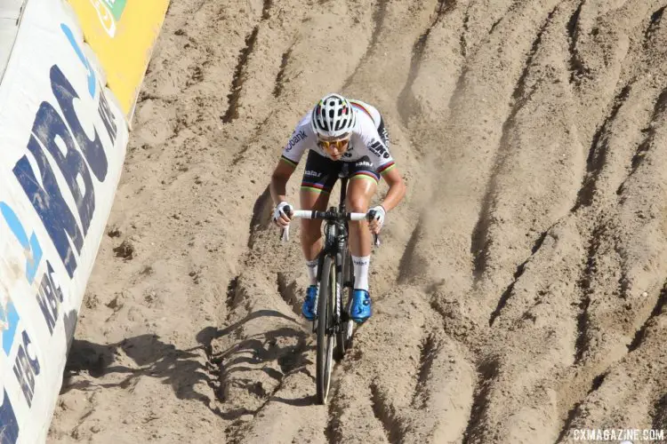 Sanne Cant (Beobank-Corendon) is locked in on a descent. 2017 Superprestige Zonhoven. © B. Hazen / Cyclocross Magazine
