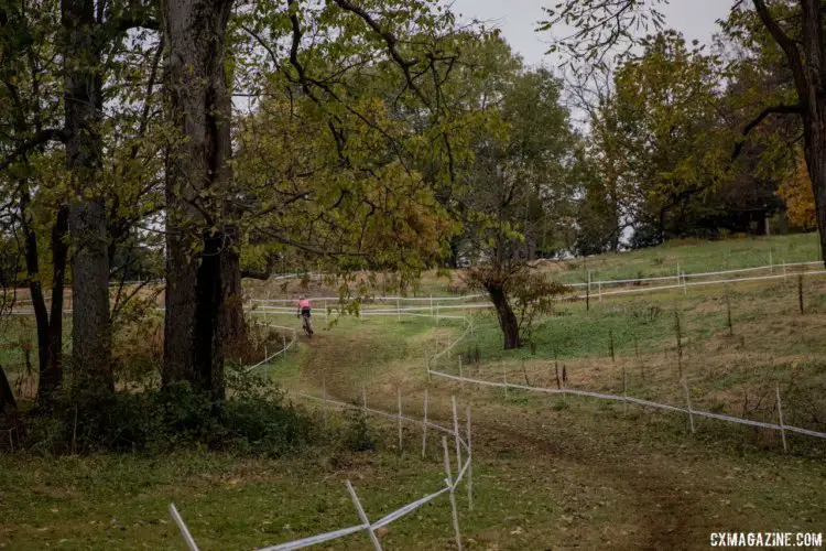 Riders enter the technical second half of the course via a long descent. 2017 Derby City Cup, © D. Perker / Cyclocross Magazine