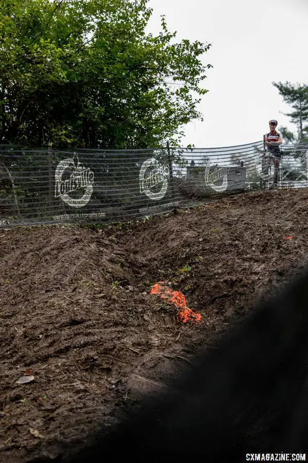 The last technical section features an impressive rut. 2017 Derby City Cup. © D. Perker / Cyclocross Magazine