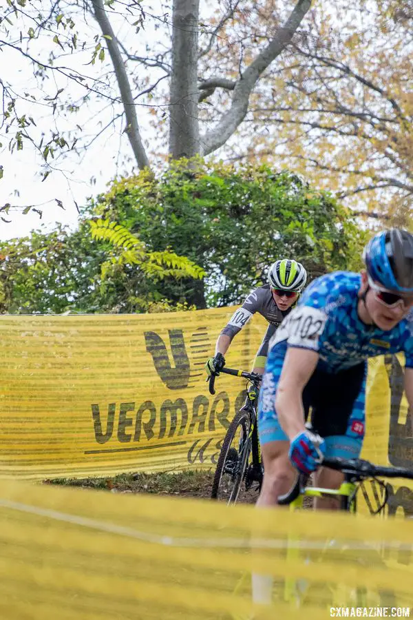 Lane Maher was in the lead selection until a crash forced him to take a DNF. 2017 Derby City Cup. © D. Perker / Cyclocross Magazine