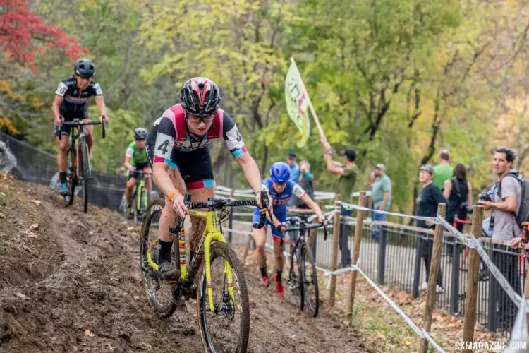 Ellen Noble pushed the pace in the chase group early on. 2017 Derby City Cup. © D. Perker / Cyclocross Magazine