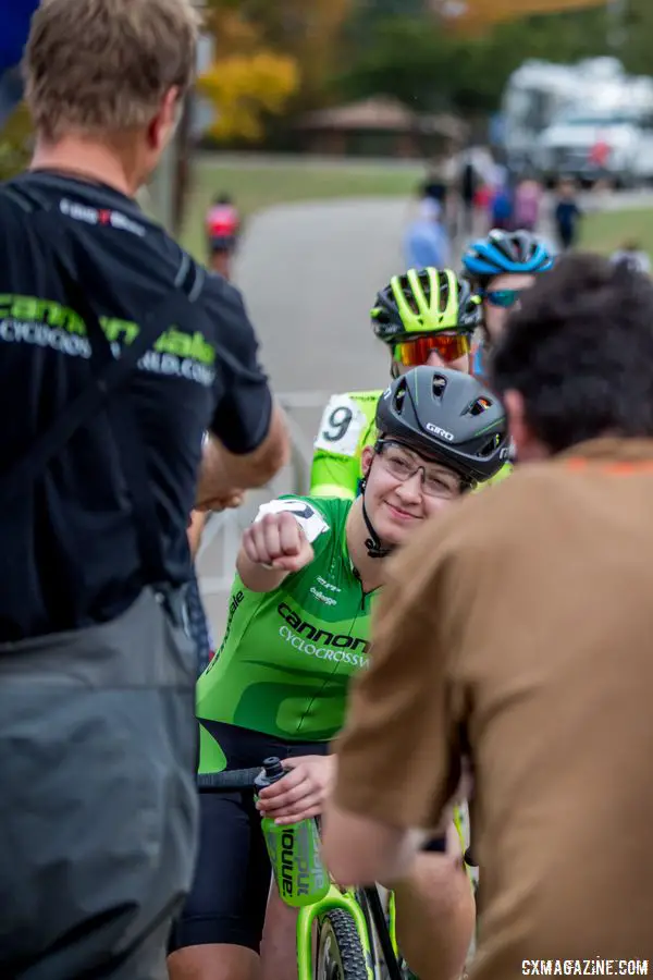 Emma White and Stu Thorne prep for the first race of the day at the Pan-American Championships. 2017 Pan-American Championships. © D. Perker / Cyclocross Magazine