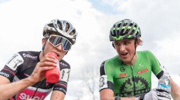 Gage Hecht and Eric Brunner lined up next to each other and then had a battle in the race. 2017 Pan-American Championships. © D. Perker / Cyclocross Magazine