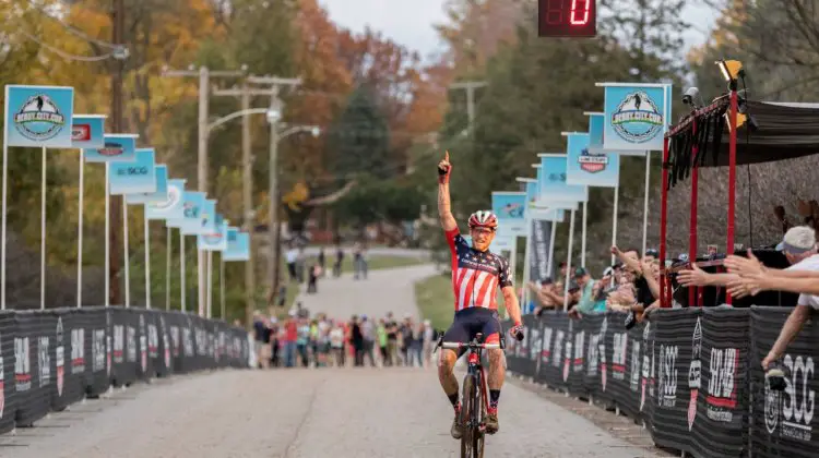 Stephen Hyde wins the 2017 Pan-American Championships. © D. Perker / Cyclocross Magazine