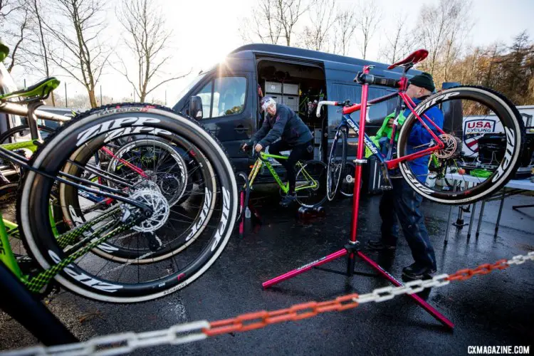 Kaitie Keough warms up while the team prepares Hyde's bike. Elite Women, 2017 Zeven UCI Cyclocross World Cup. © J. Curtes / Cyclocross Magazine
