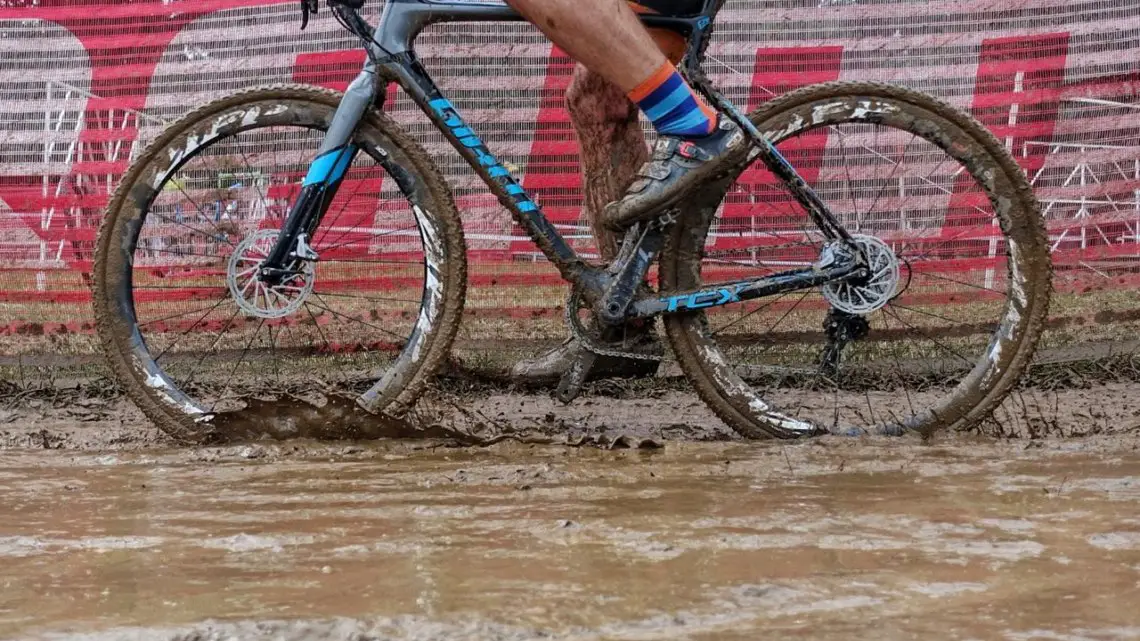 Fall means mud and "real cyclocross conditions." 2017 Derby City Cup. © D. Perker / Cyclocross Magazine