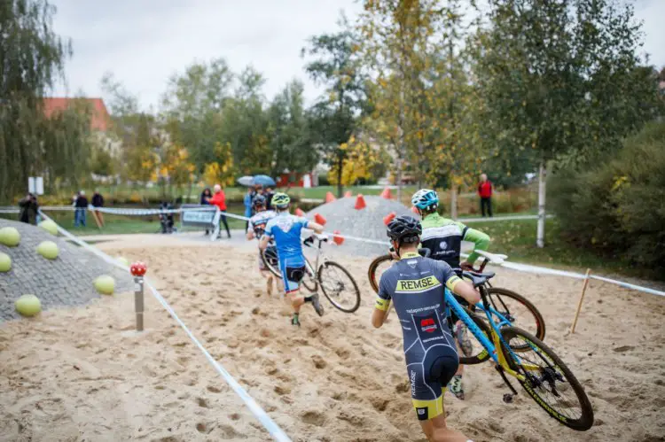 The course featured a sand pit and much more. 2017 Cyclocross Eliminator, Reichenbach, Germany. © Vogtland Bike e.V.