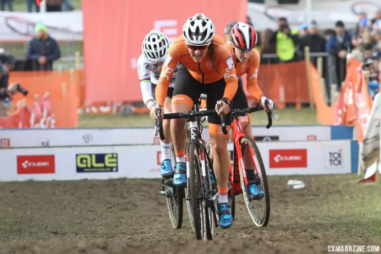 Lucinda Brand and Annemarie Worst form a Sanne Cant sandwich. 2017 European Championships, Tabor. © B. Hazen / Cyclocross Magazine