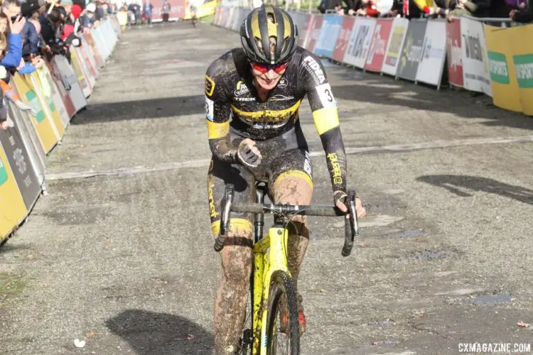 Ellen Van Loy celebrates her win. 2017 Superprestige Gavere. © B. Hazen / Cyclocross Magazine